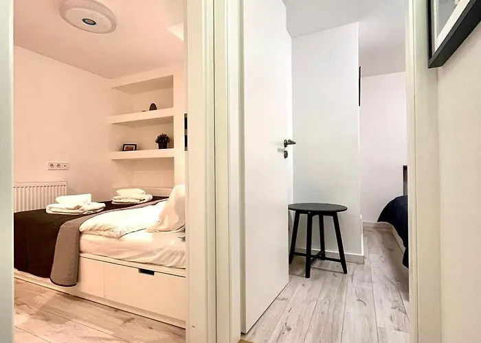 Apartmán Cozy 2-bedroom In The Center